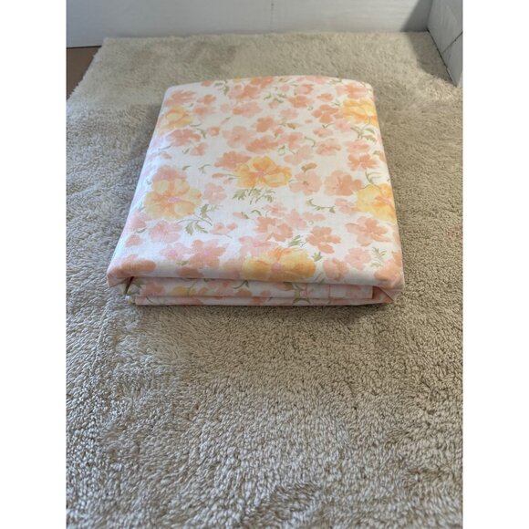 Vtg Floral Pastel Cotton Fabric 44x140" 3.9 Yards Yellow Pink Peter Pan Fabrics - Picture 8 of 8